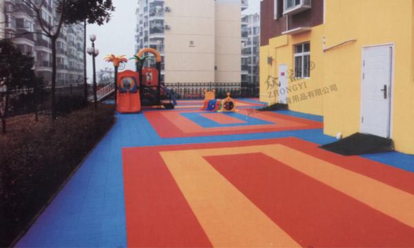 ZY-3041 幼儿园室外拼装地板